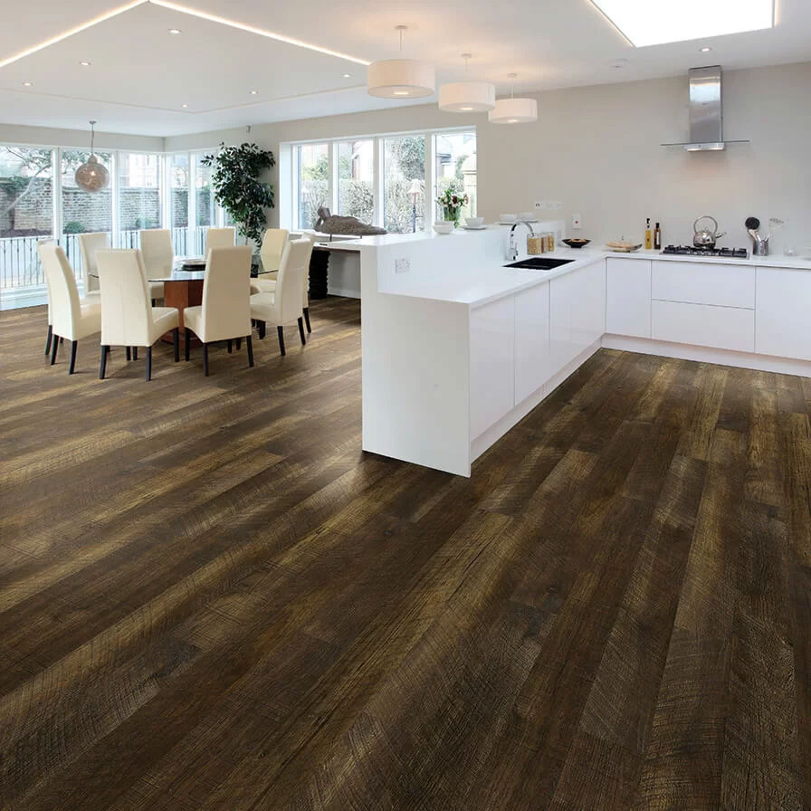 Courtier-Baroness-Hickory-RS