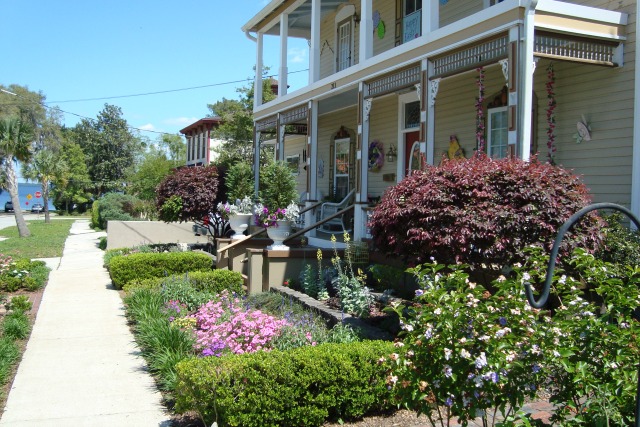 House in green cove springs florida, near the water